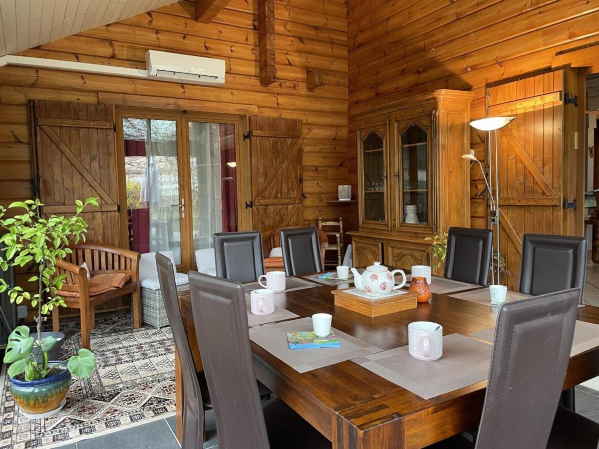 Willa Chalet De Charme Avec Sauna Et Piscine Couverte, Proche De Vichy, Tout Confort, Animaux Acceptes - Fr-1-489-370 Saint-Rémy-en-Rollat Zewnętrze zdjęcie