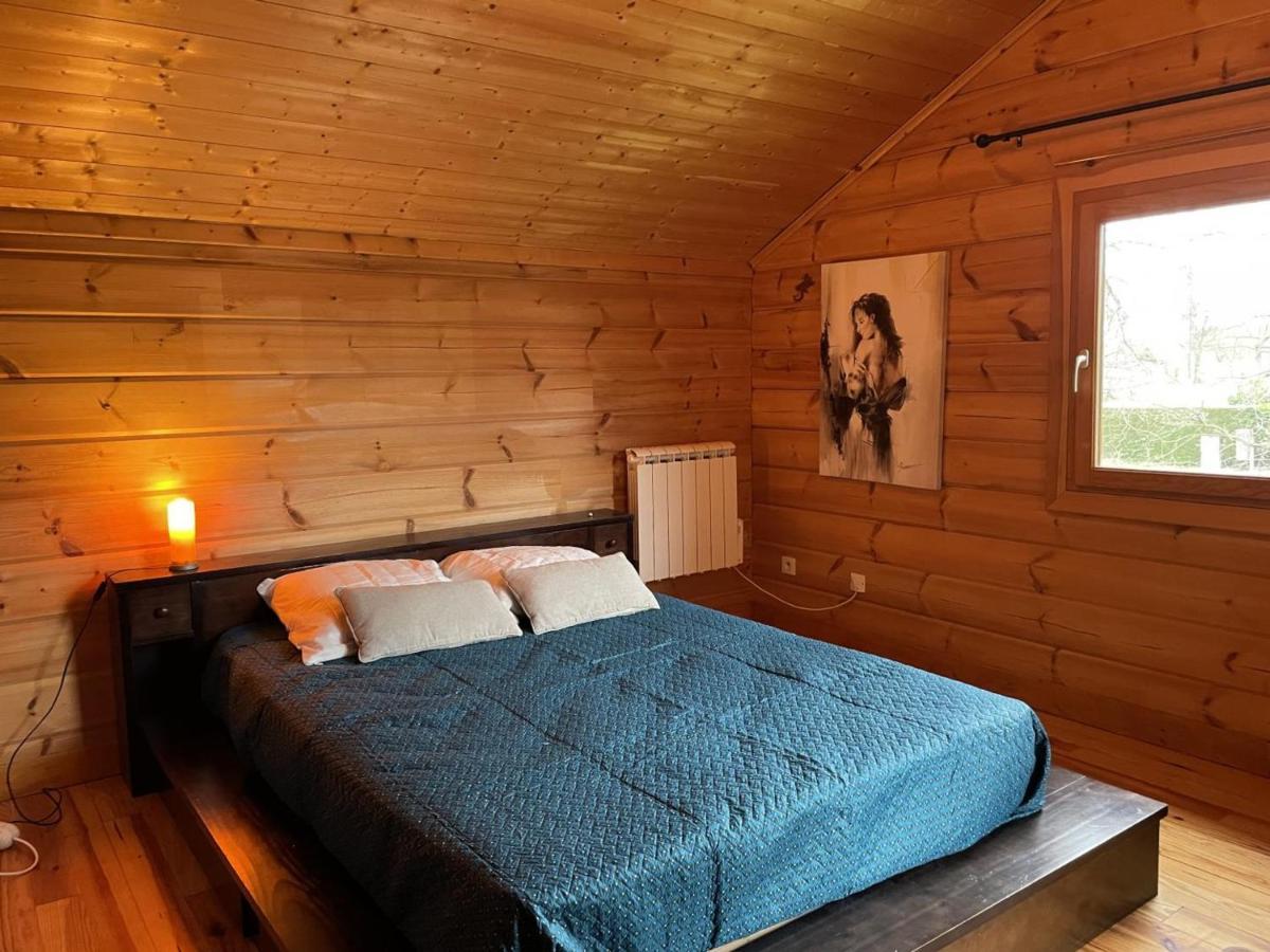 Willa Chalet De Charme Avec Sauna Et Piscine Couverte, Proche De Vichy, Tout Confort, Animaux Acceptes - Fr-1-489-370 Saint-Rémy-en-Rollat Zewnętrze zdjęcie